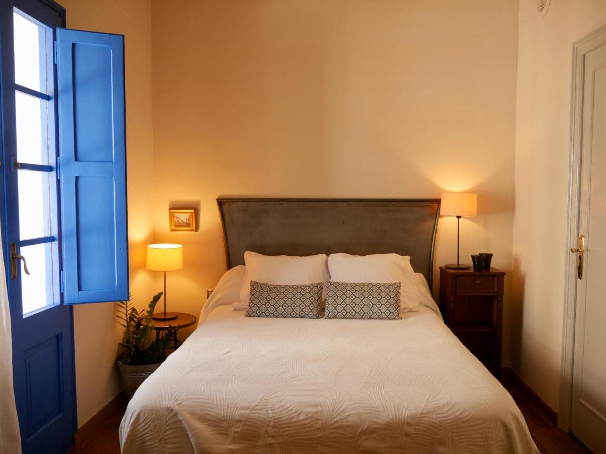 Hostal De La Placa - Hotel Boutique Cabrils Extérieur photo