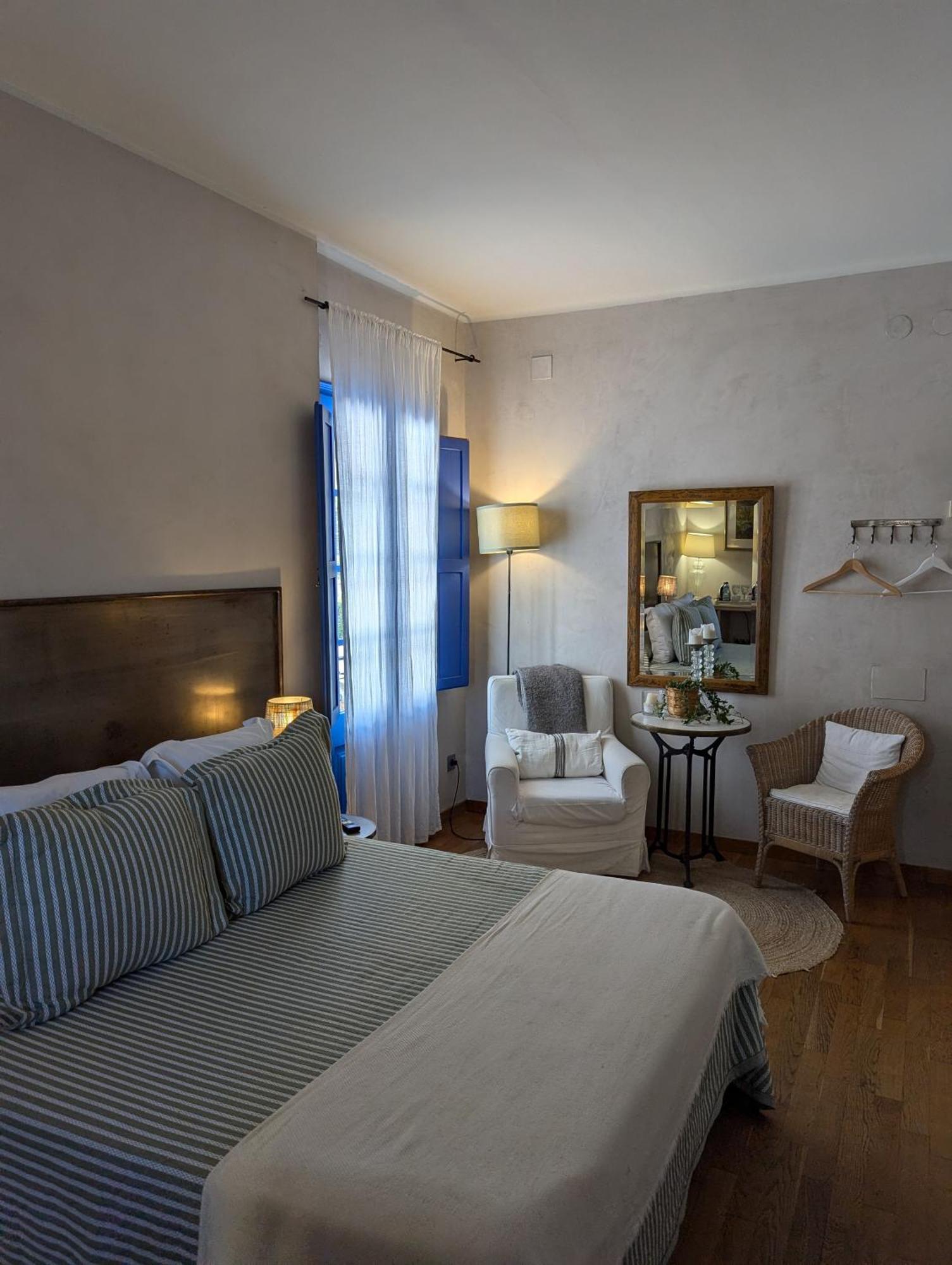 Hostal De La Placa - Hotel Boutique Cabrils Extérieur photo